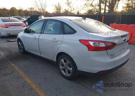 2013 Ford Focus Se z USA, uszkodzony, nr VIN 1FADP3F20DL244331